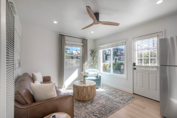 Smart TV - Modern Carlsbad Vacation Rental with Ocean Views, Private Patio, Fire Pit & Walkable Location (Carlsbad)