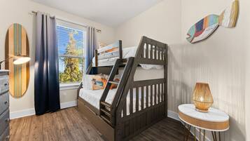 5 habitaciones, cuna de viaje, wifi gratis y ropa de cama