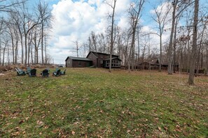 Property grounds - 4 Acres I Pac Man I King I 10 mins to Polaris (Galena)