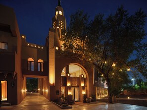 Fachada de la propiedad