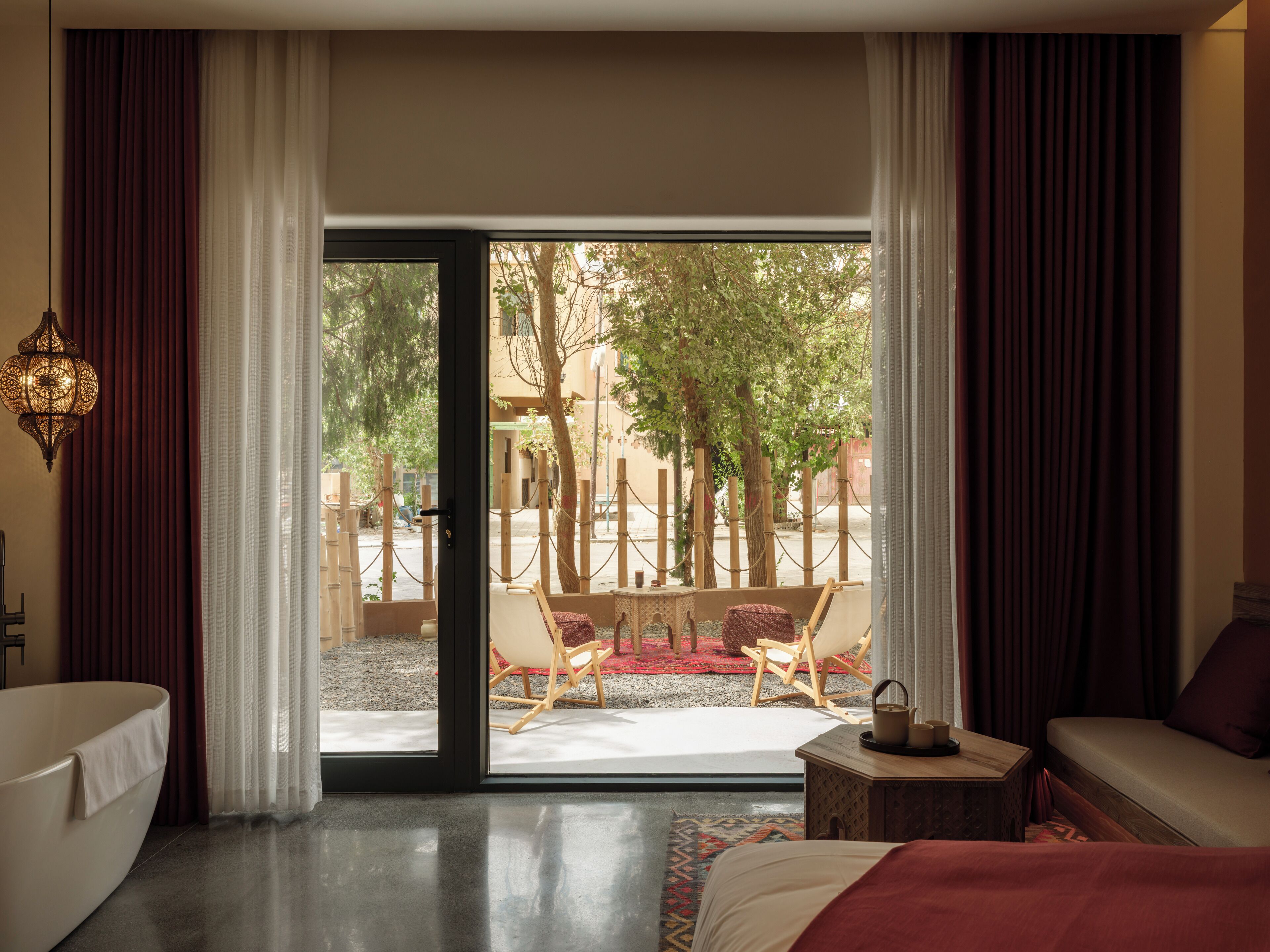 Deluxe Double Room | Free minibar, individually decorated, individually furnished