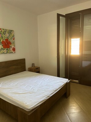 Iron/ironing board, WiFi, bed sheets - Cozy vacation home in the Saline Nature Park in Marsala (Marsala)