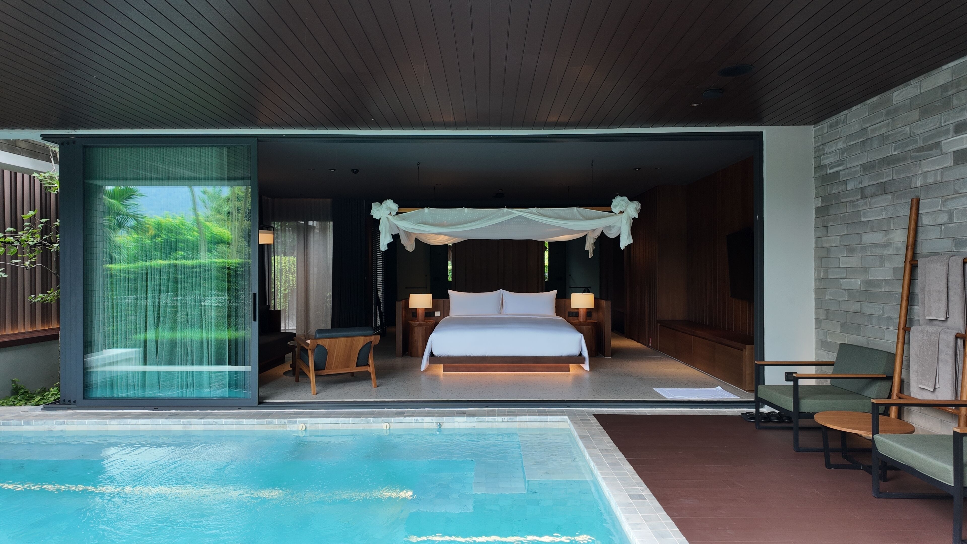 Individually decorated, individually furnished, free WiFi, bed sheets