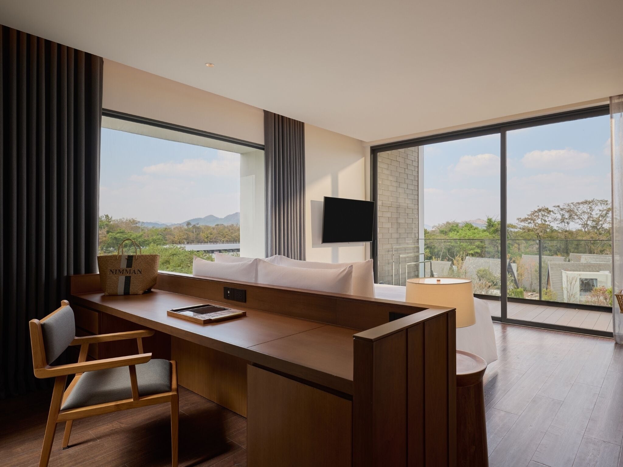 Executive Villa | Individually decorated, individually furnished, free WiFi, bed sheets