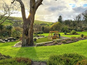 Property grounds - At Cedar Lodge Apartment (Glen Mona, Isle of Man)