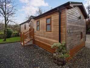 Exterior - Attractive two bedroom, two bathroom lodge, with hot tub. (Water Yeat, Cumbria)