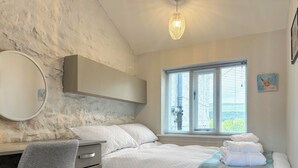 2 bedrooms, free WiFi, bed sheets - 2 bedroom accommodation in Buckden, near Skipton (Buckden, near Skipton)
