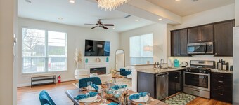 Famous Houston Heights Home & Game Room