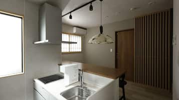 Triple Room | In-room safe, free WiFi