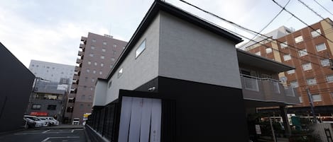 Fachada da propriedade