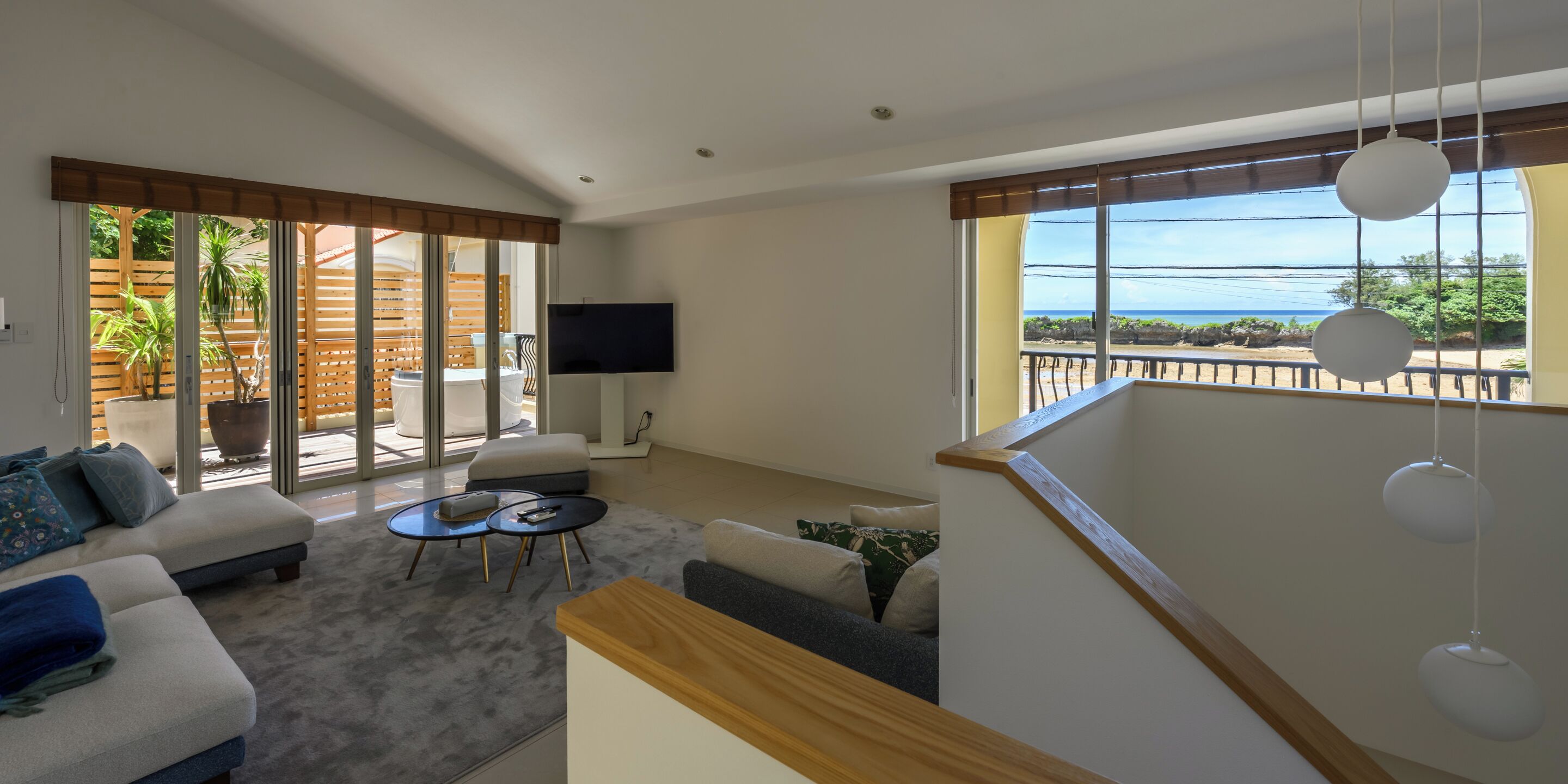 Luxury House, Ocean View | Iron/ironing board, WiFi (free), bed sheets