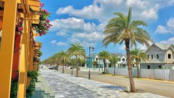 Comfort Villa, 4 Bedrooms, Air conditioning, Beach View | Living area | 32-inch flat-screen TV with cable channels