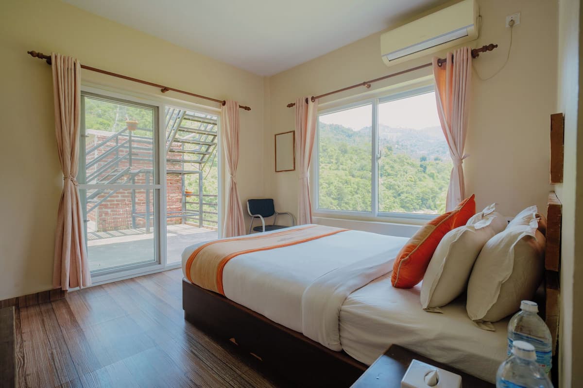 Habitación doble Deluxe, vista al resort | Escritorio y wifi gratis