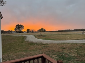 Property grounds - Hay Rake Country Acres-Peaceful Getaway - 4BR, 2BA - Sleeps 8 (Pleasant Plains)
