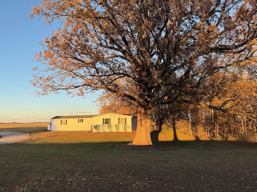 Hay Rake Country Acres-Peaceful Getaway - 4BR, 2BA - Sleeps 8