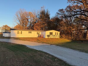 Exterior - Hay Rake Country Acres-Peaceful Getaway - 4BR, 2BA - Sleeps 8 (Pleasant Plains)