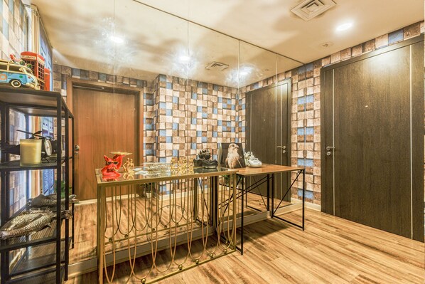 Interior - Exquisite 2BR Seafront Haven with Resort Lifestyle and Panoramic Sea Views (Fujairah)