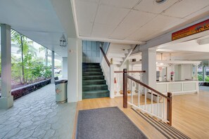 Lobby - Steps to the Kona Coastline! Poolside Studio (Kailua-Kona)
