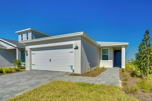 Exterior - Pool & Pickleball Access: Babcock Ranch Escape (Punta Gorda)