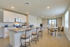 Fridge, microwave, oven, stovetop - Pool & Pickleball Access: Babcock Ranch Escape (Punta Gorda)