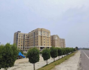 واجهة المنشأة