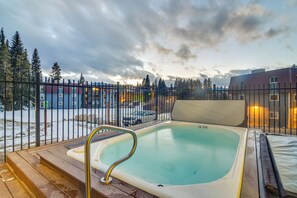 Outdoor spa tub - 3BR Riverfront Retreat! Mtn Views, Community Perks (Winter Park)