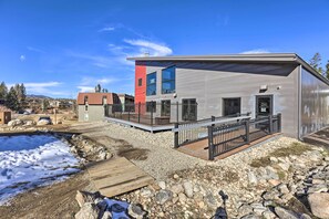 Exterior - 3BR Riverfront Retreat! Mtn Views, Community Perks (Winter Park)