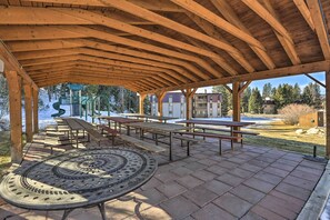 Outdoor dining - 3BR Riverfront Retreat! Mtn Views, Community Perks (Winter Park)