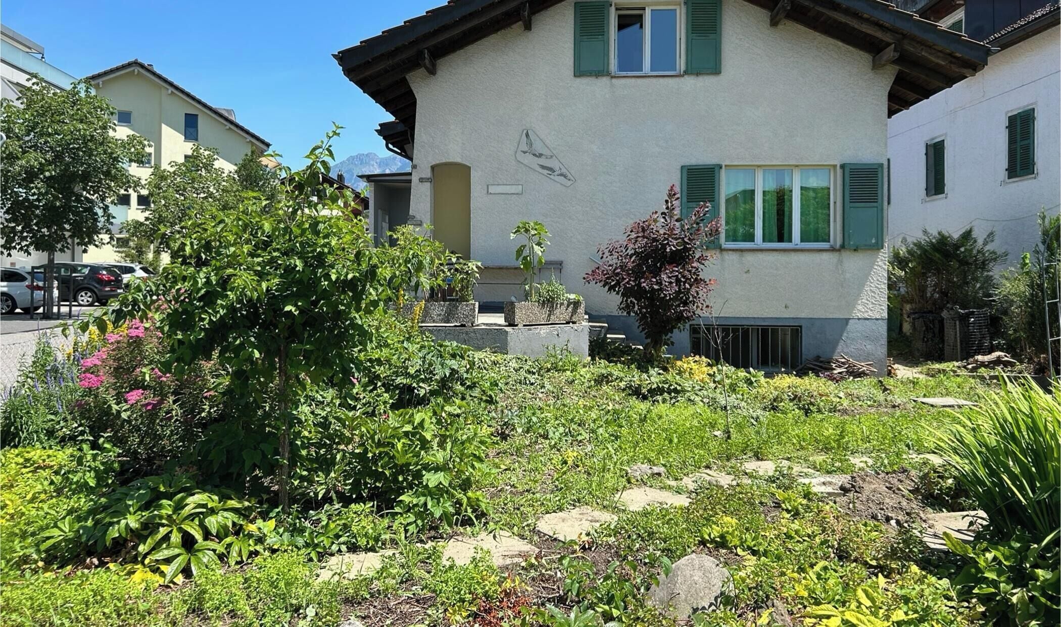 المنشأة من الخارج