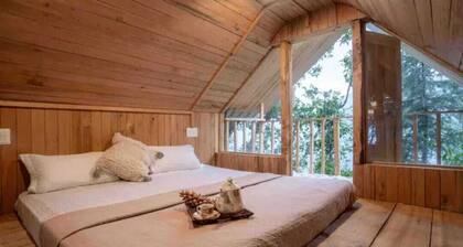 DUPLEX TREEHOUSE- TANDI -WIFI