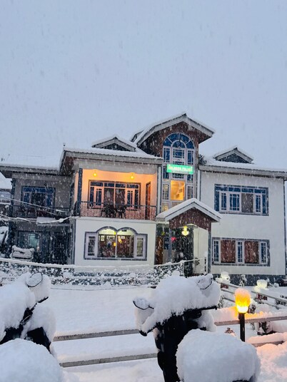 The Gulmarg Palace