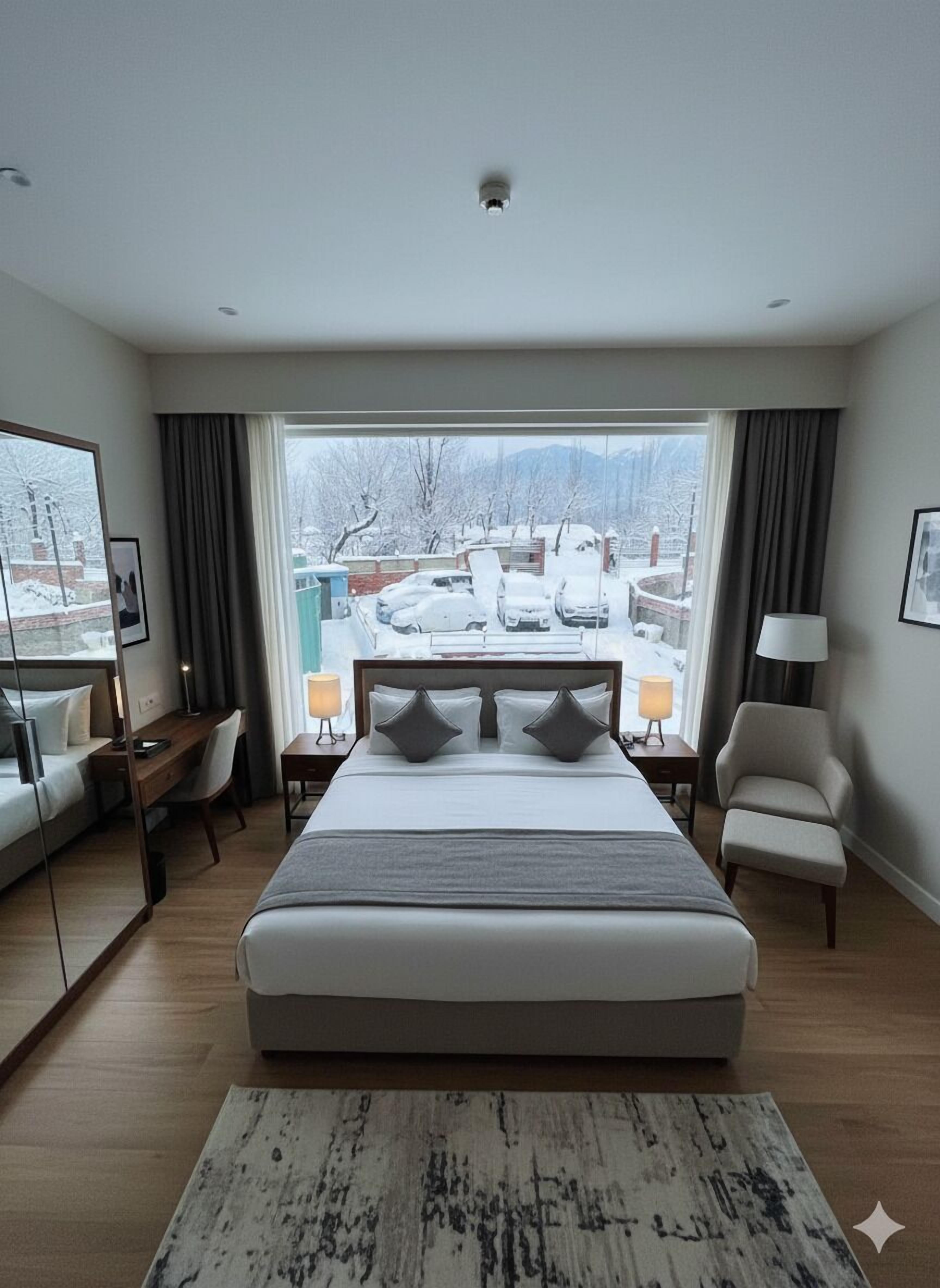 Deluxe Double Room, Balcony, Mountain View | Iron/ironing board, free WiFi