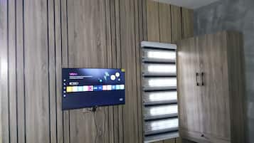 Desk, laptop workspace, free WiFi