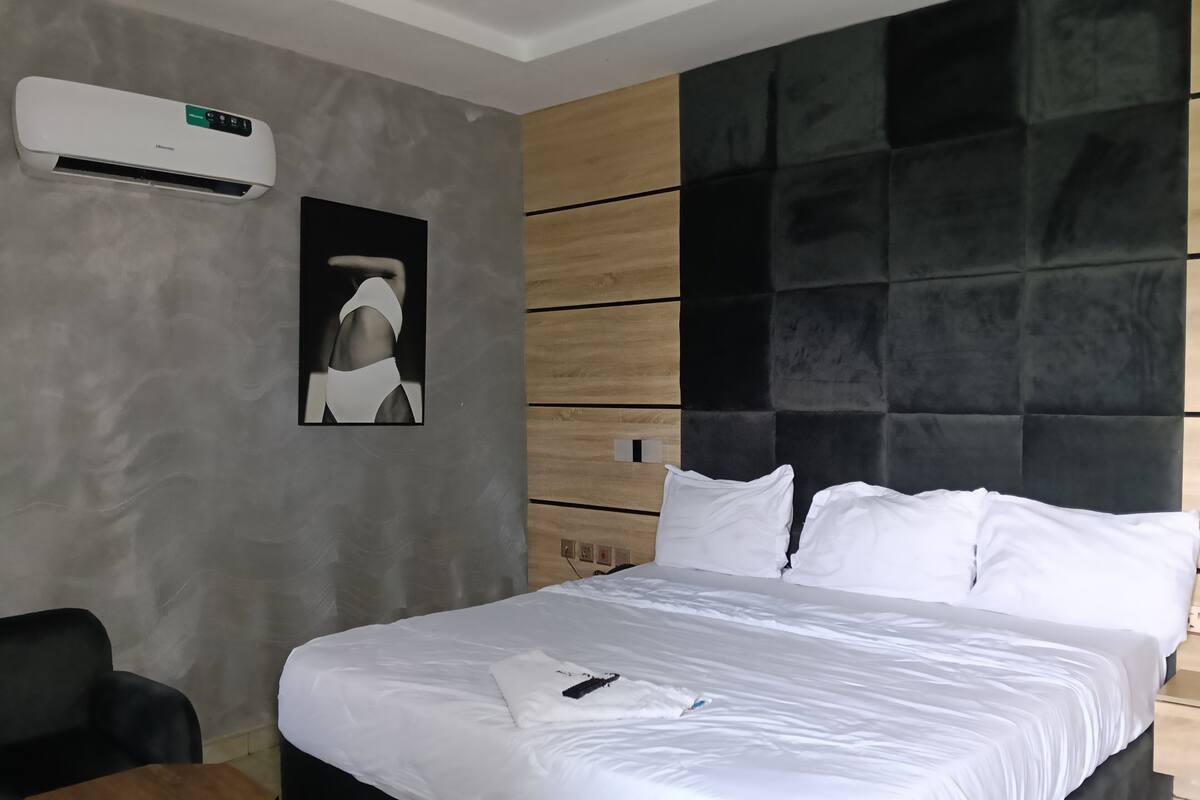 Family Studio, Balcony, City View | Desk, laptop workspace, WiFi (free)