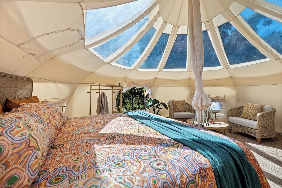 Luxury Tent | Individually decorated, individually furnished, bed sheets