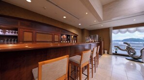 Bar (en la propiedad)