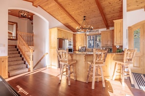 Interior - New! Bearadise ~ The Retreat (Big Bear Lake)