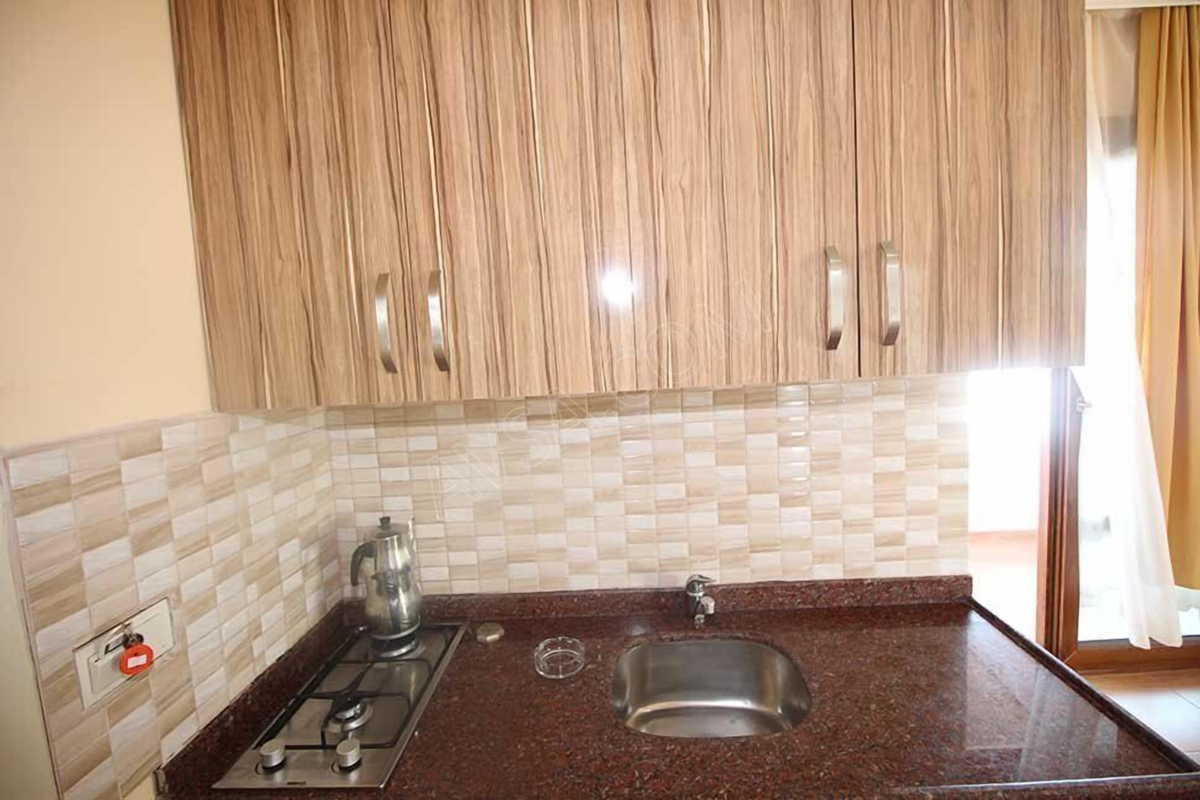 Classic Room, 1 Bedroom, Balcony | Desk, free WiFi, bed sheets