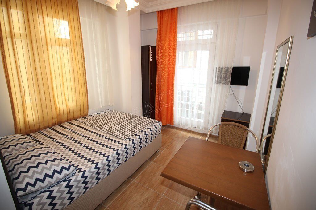 Classic Room, 1 Bedroom, Balcony | Desk, free WiFi, bed sheets