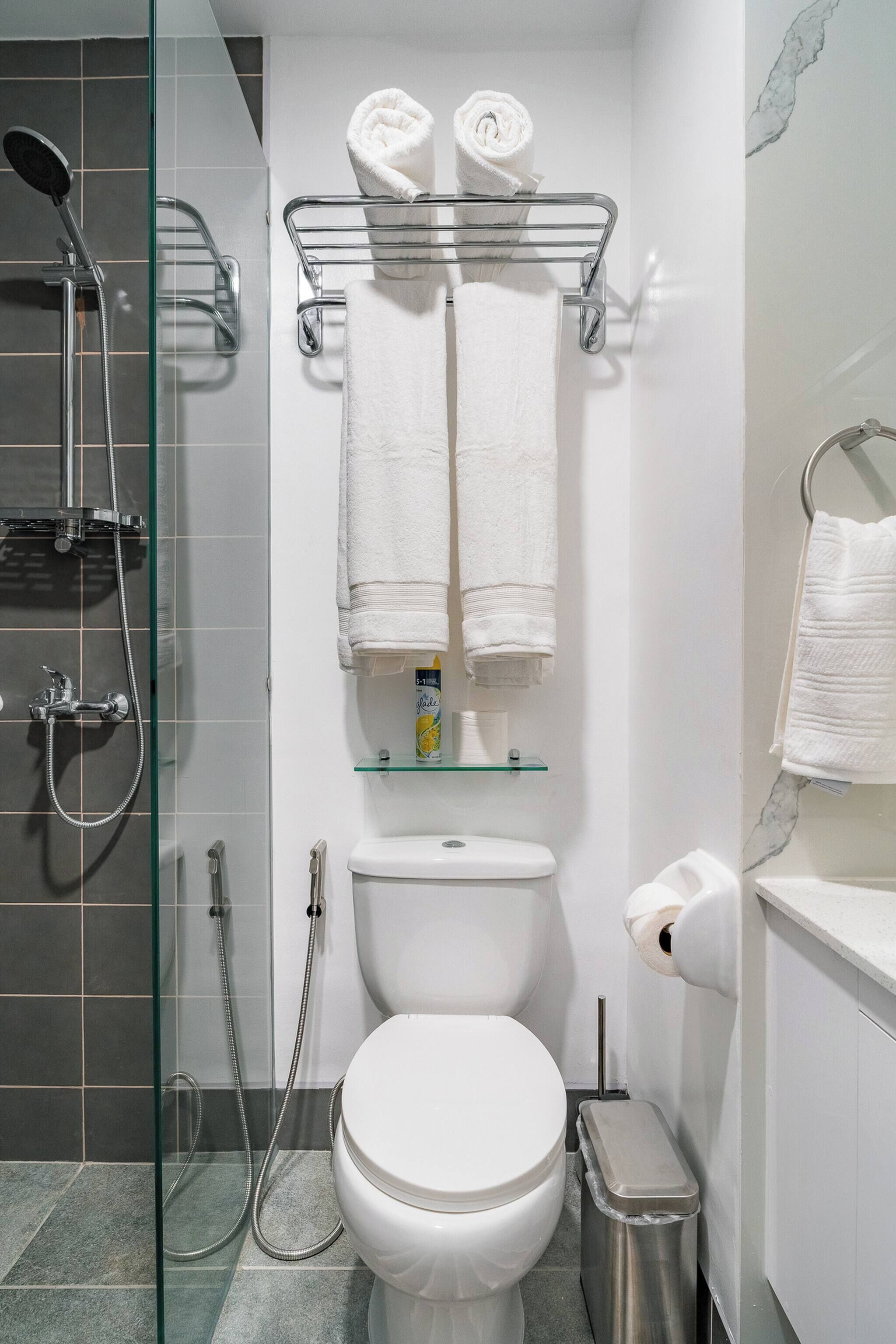 Condo, 1 Bedroom, Accessible, Smoking | Bathroom