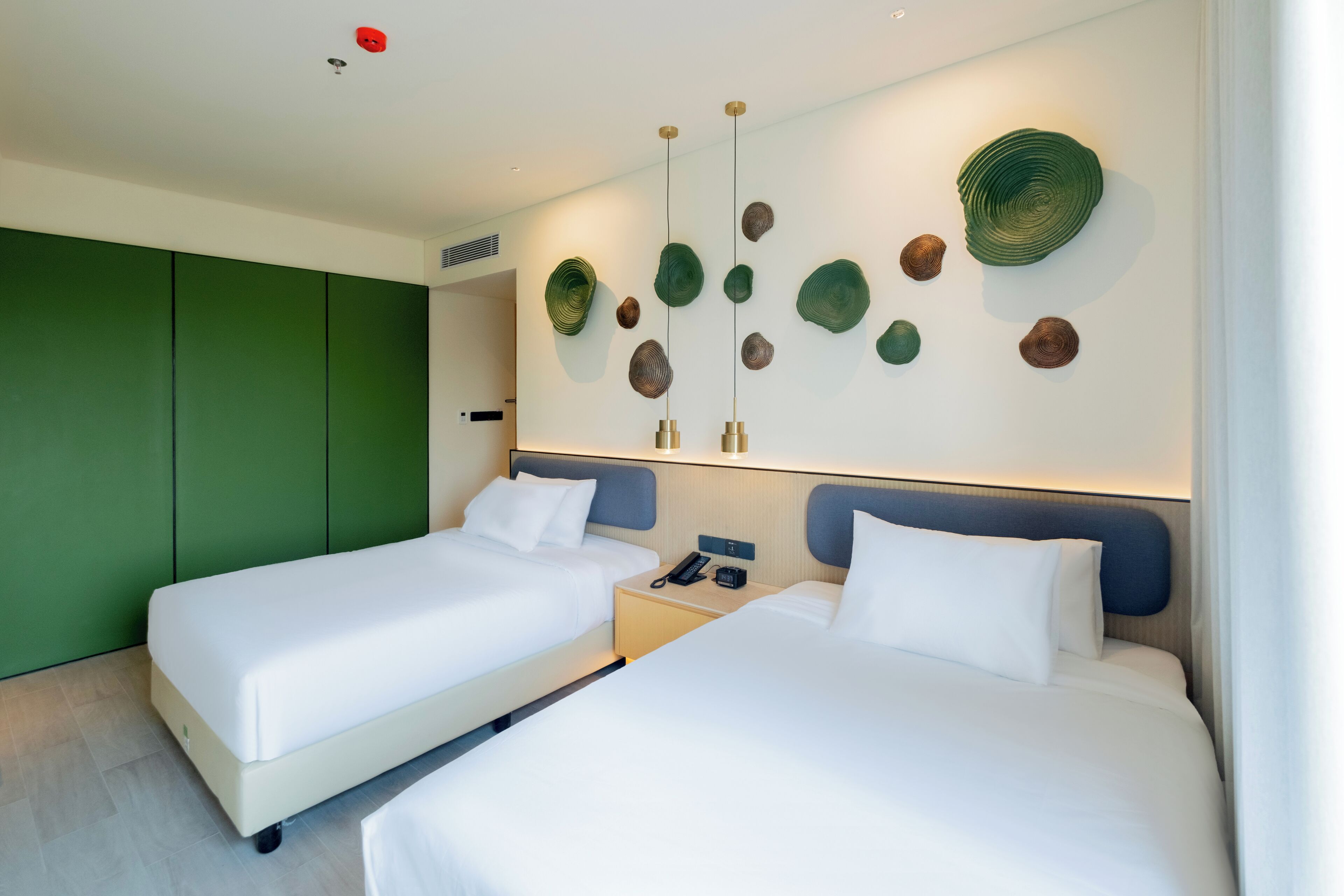 Phòng 2 giường đơn Superior, không hút thuốc, phòng tắm riêng | Bàn, khu vực làm việc phù hợp cho laptop, bàn ủi/dụng cụ ủi quần áo 