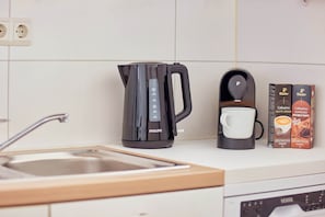 Micro-ondas, fogão, cooktop, lava-louças