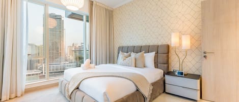 Safe på rommet, strykejern/-brett, wi-fi (inkludert) og sengetøy