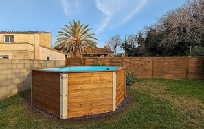 Pool - Pet friendly home in Sernhac (Sernhac)
