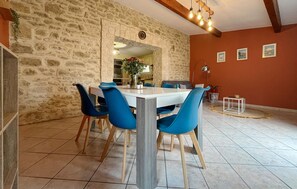 Dining - Pet friendly home in Sernhac (Sernhac)