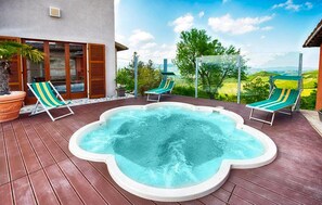 pool - Nice apartment in Sant'Angelo in Vado with WiFi (Sant'Angelo in Vado)