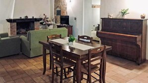 Dining - Nice apartment in Sant'Angelo in Vado with WiFi (Sant'Angelo in Vado)