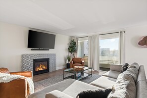 スマートテレビ、暖炉