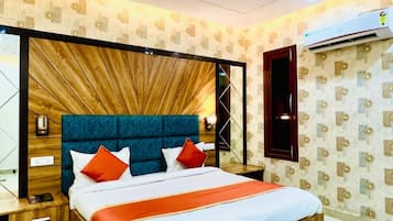 Deluxe Double Room, City View | View from room