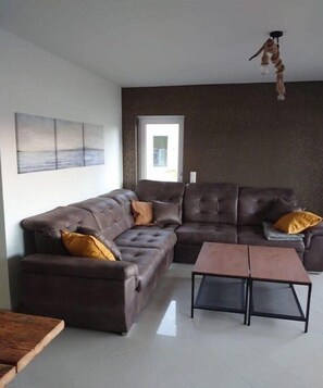 Smart TV - Tinla Comfortable Holiday Residence (Klein Labenz)